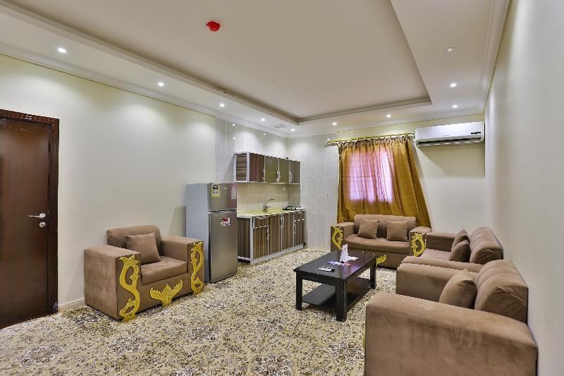Oyo 273 Star Yanbu Hotel Suites Εξωτερικό φωτογραφία